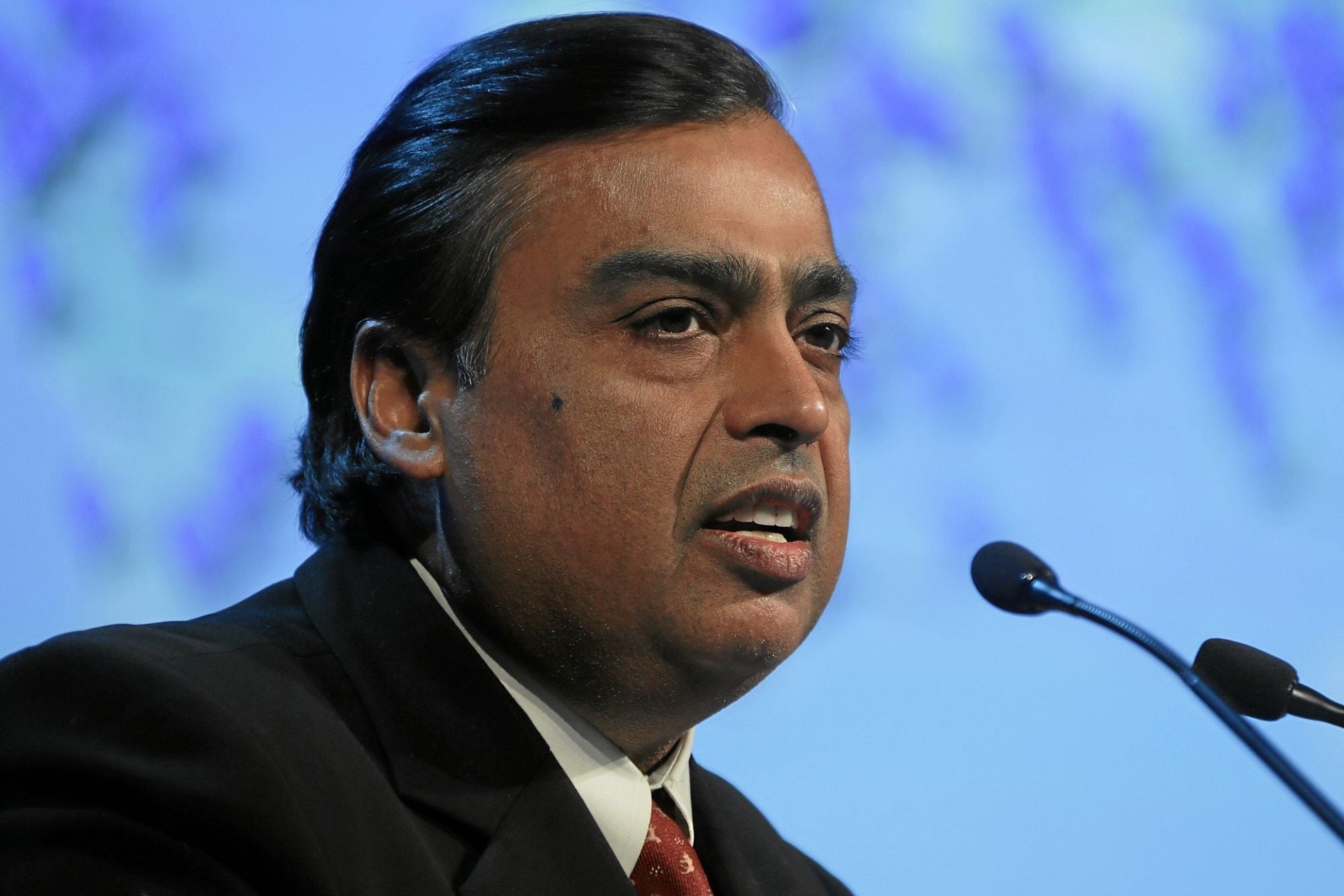 8 Things Mukesh Ambani Said About Clean Energy At AED 2022