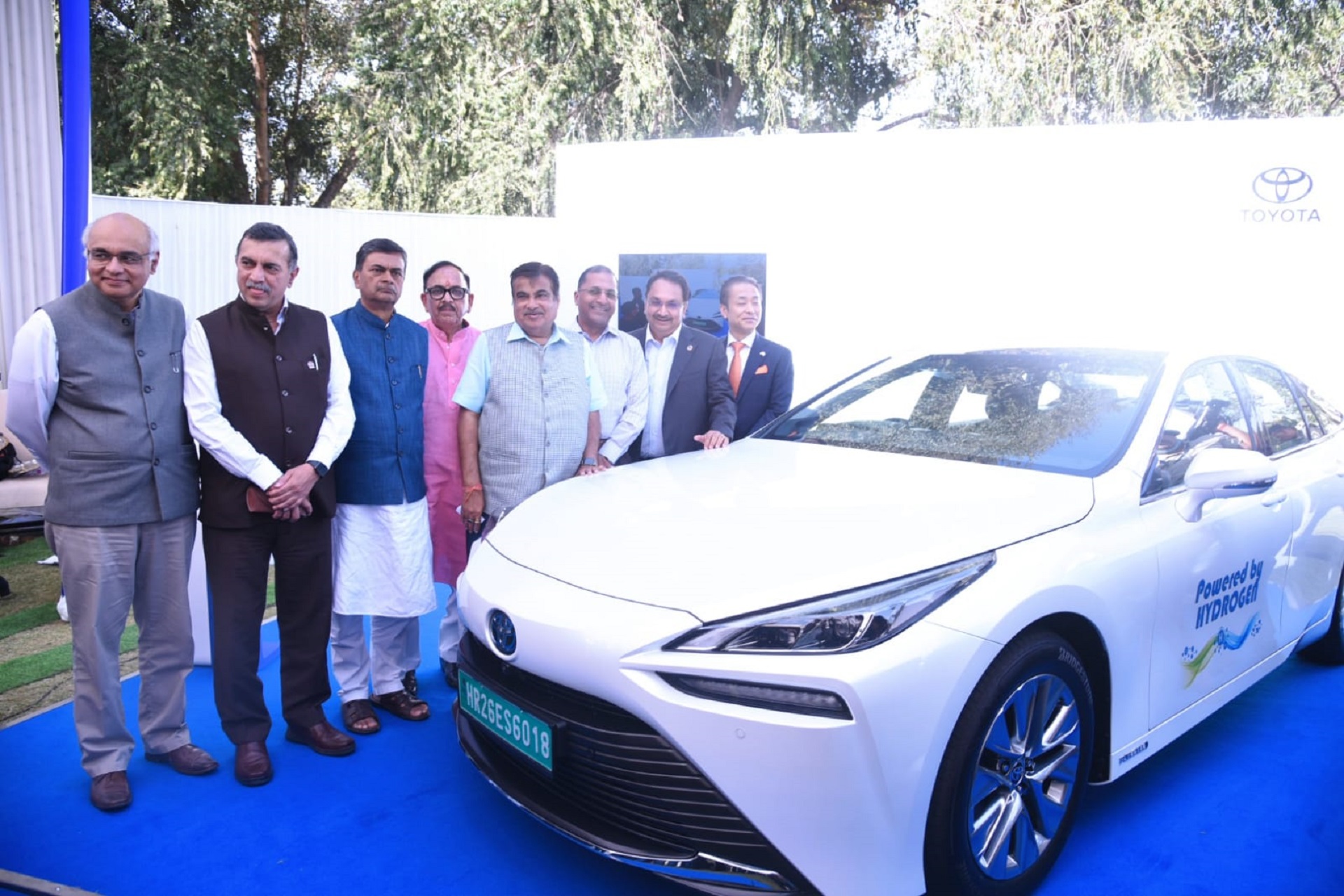 Nitin Gadkari Launches Toyota's The First Of Its Kind Fuel Cell EV