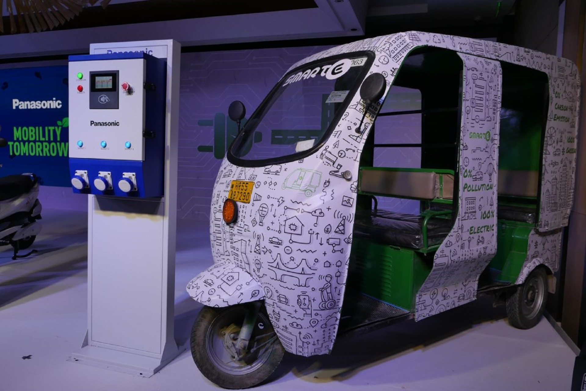Mahindra, TVS Motor & 4 Others Shortlisted For India's EV Three Wheeler Tender